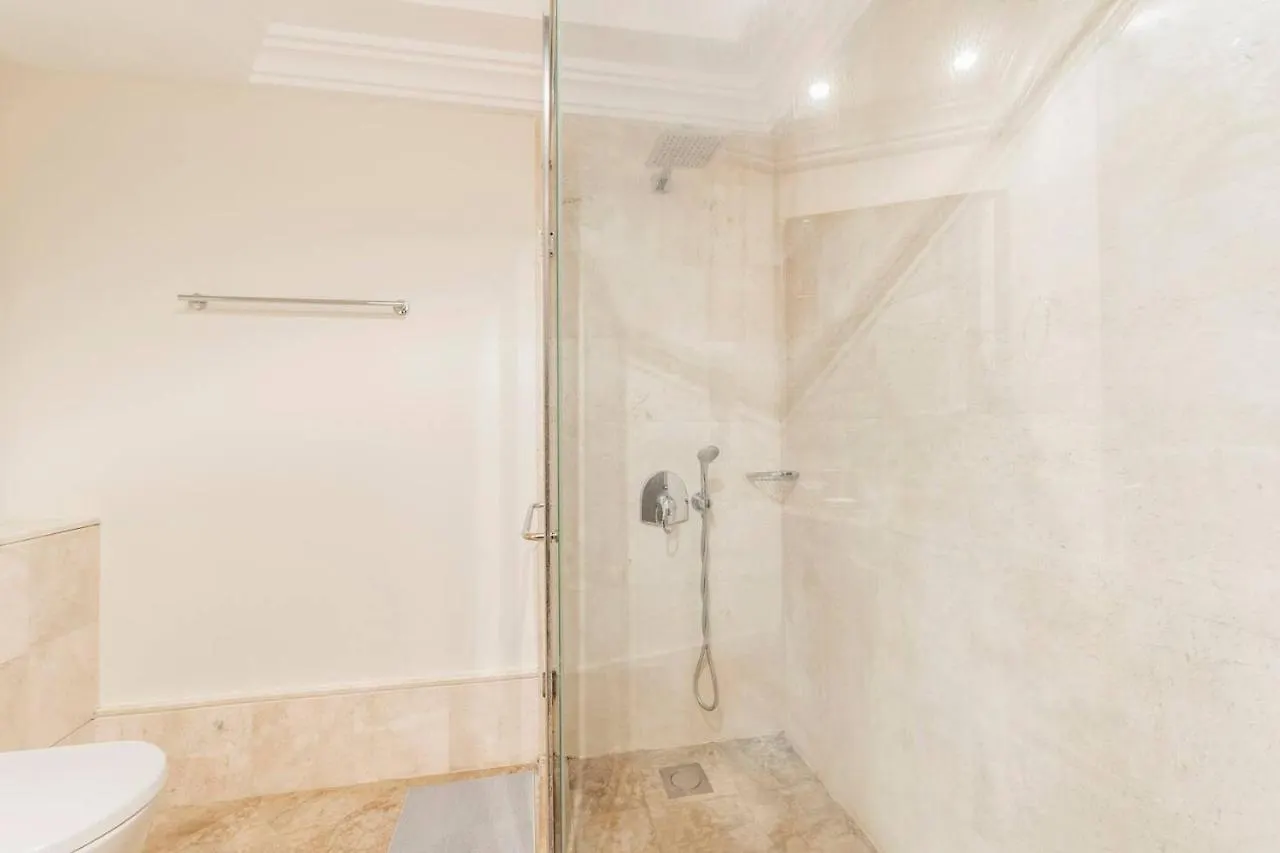 Apartment Fully-Equppied Studio With Private Beach And Pool Dubai